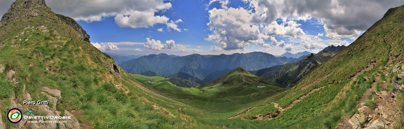 57 Discesa da Bocchetta Triomen (2205 m) al Monte Avaro (2080 m).jpg